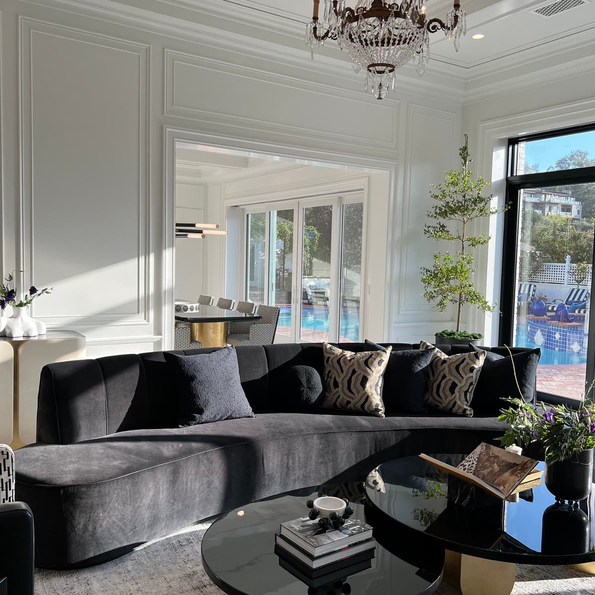 Luxury living room with Aja Rugs Oriental rug